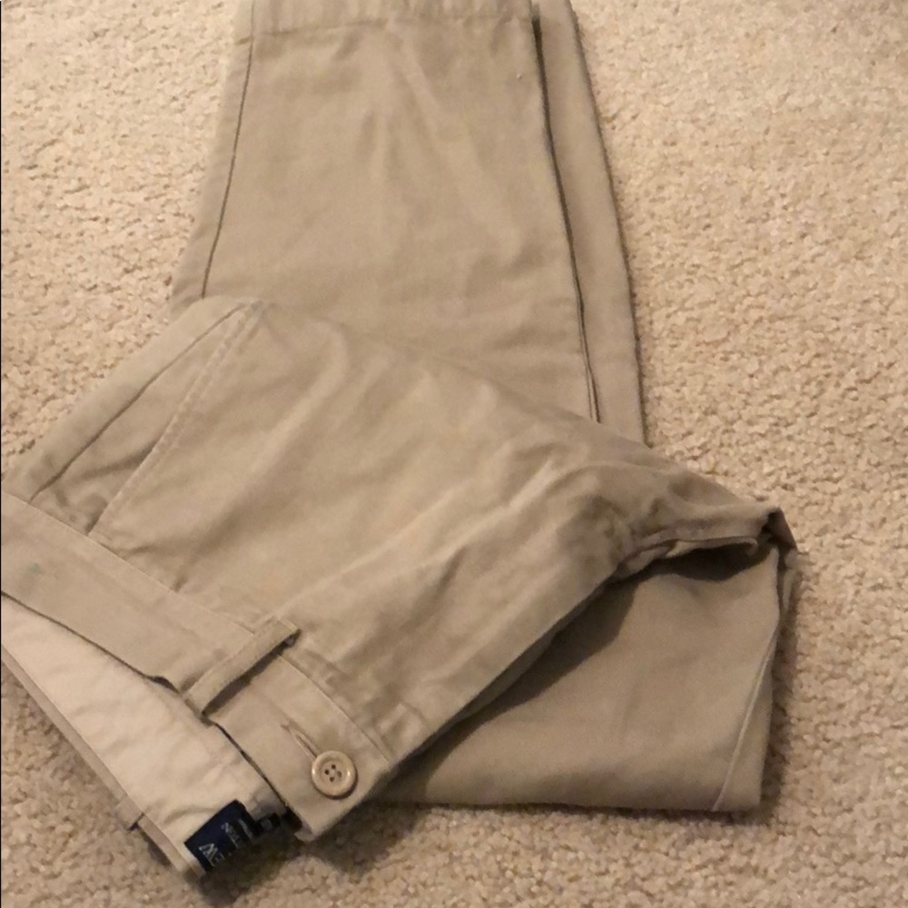 men’s khaki pants